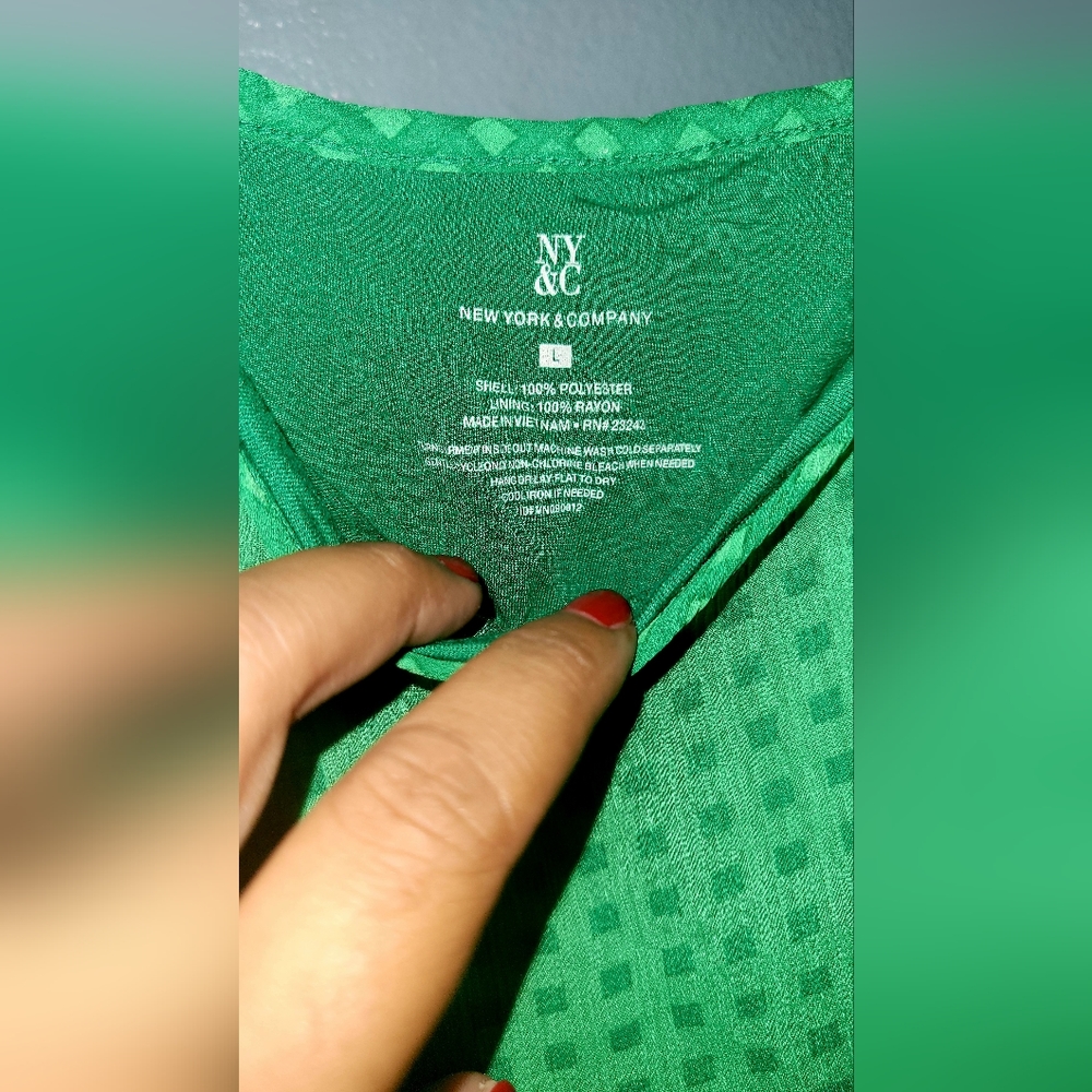 Cute Ruffle Top - Picture 3 of 3